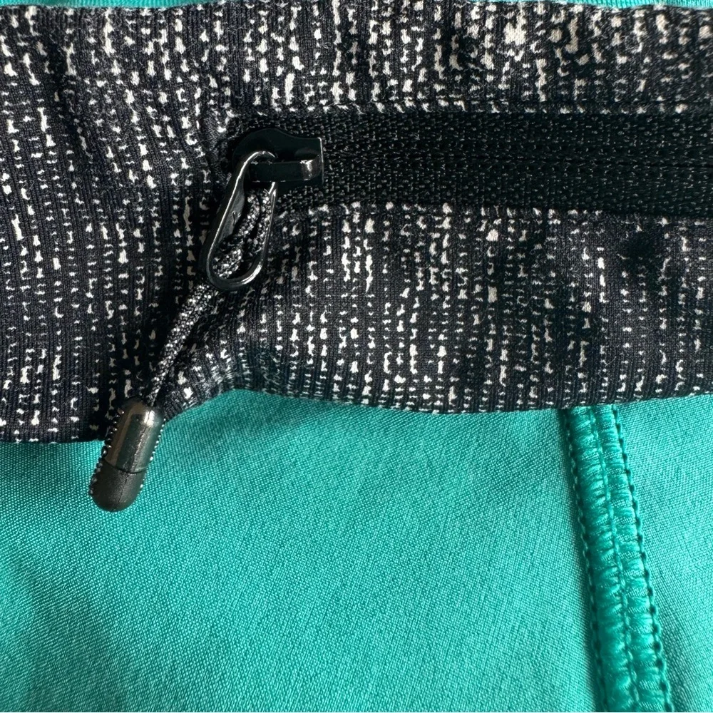 Lululemon Speed Short Turquoise Four-Way Stretch Short Size 10 - Picture 6 of 8